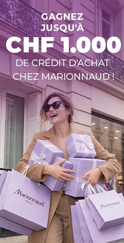 Cliente avec sacs shopping et coffrets cadeaux devant une boutique Marionnaud, concours avec bon d’achat CHF 1’000
