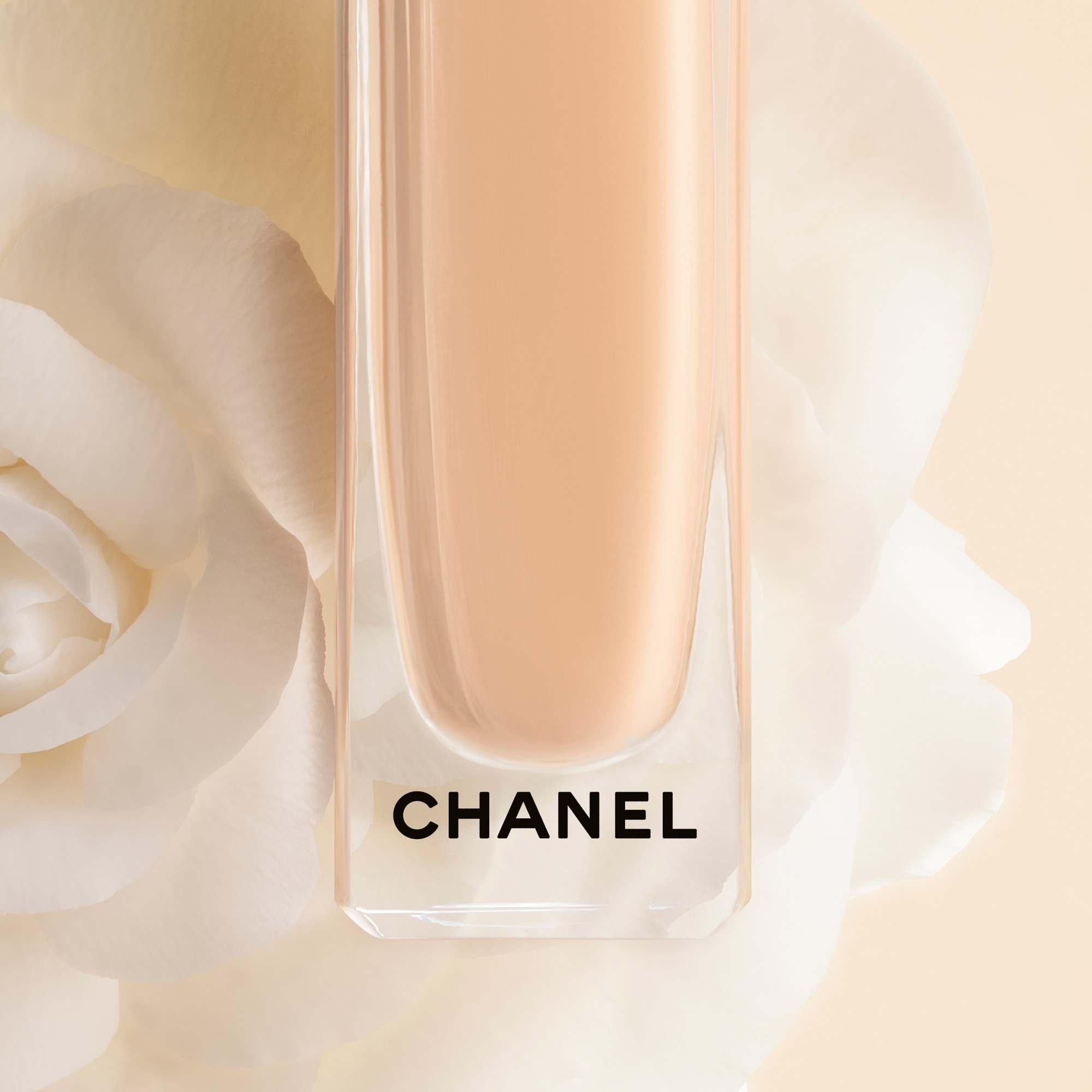 CHANEL LES BEIGES CORRECTEUR S�RUM CONCEALER Concealer 1 of 8