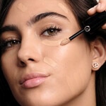  Giorgio Armani Luminous Silk Concealer Concealer  2 of 8 Concealer