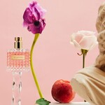 50 ML Valentino Donna Eau de Parfum  2 of 3 Eau de Parfum