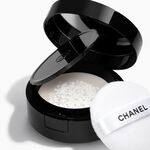 CHANEL POUDRE UNIVERSELLE LIBRE Poudre libre fini naturel 3 of 6 Poudre libre fini naturel