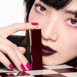 CHANEL ROUGE ALLURE VELVET Le Rouge Velours Lumineux 7 of 8 Le Rouge Velours Lumineux