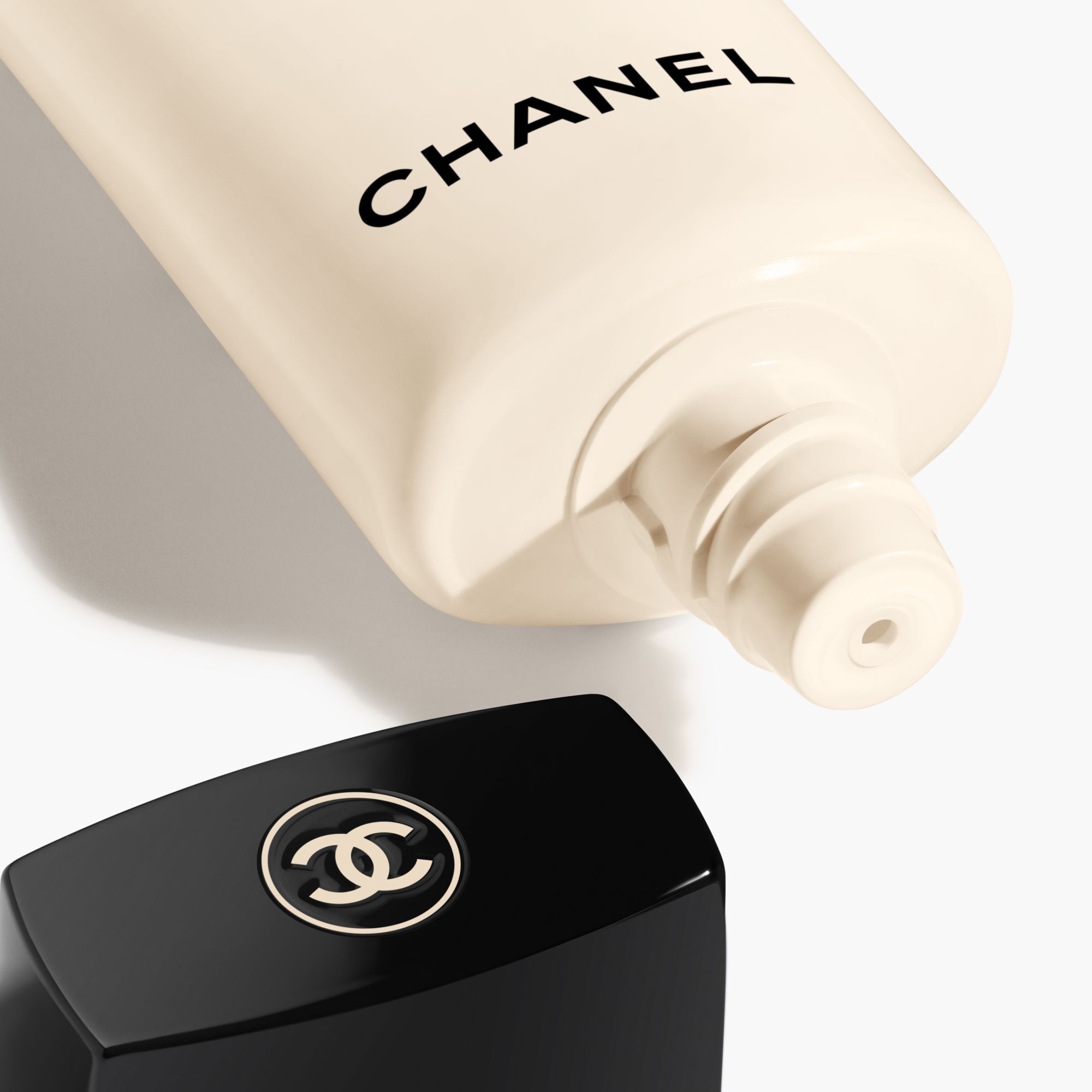  CHANEL LES BEIGES ILLUMINATEUR BELLE MINE Highlighter  1 of 8 