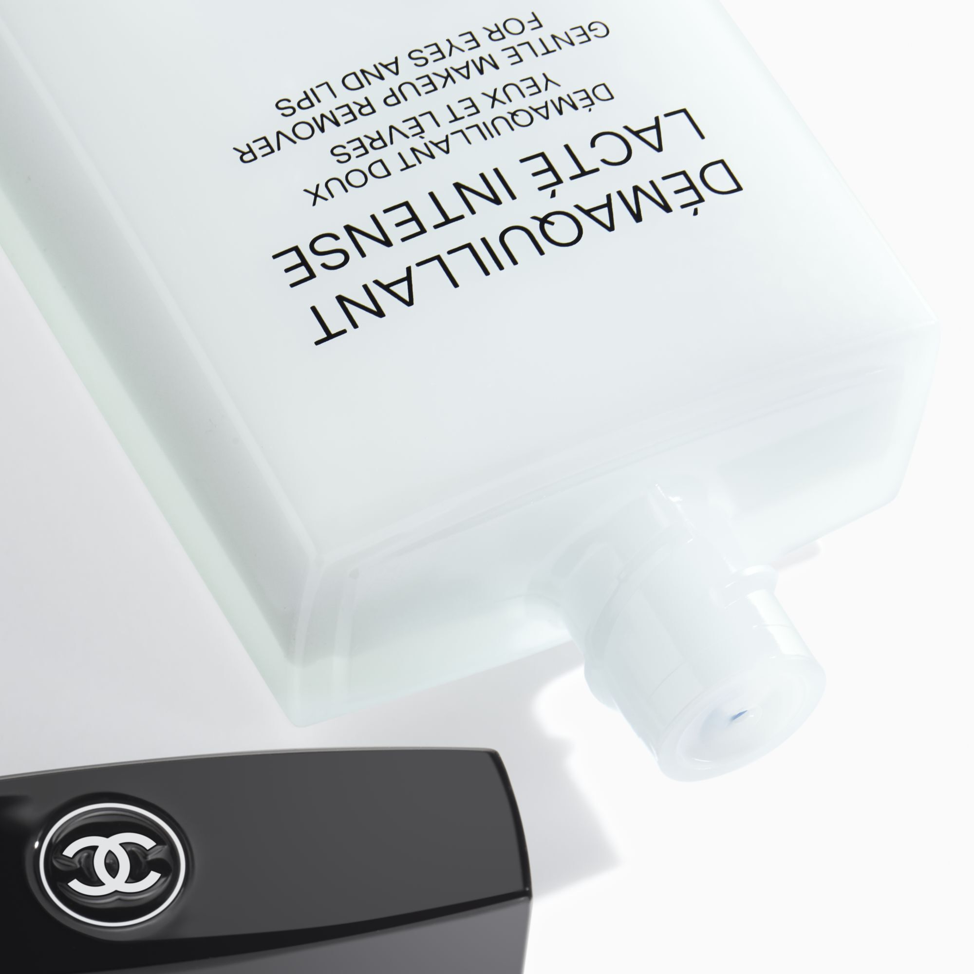100 ML CHANEL DÉMAQUILLANTS D�maquillant  3 of 7 D�maquillant