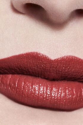 Farbintensiver Lippenstift