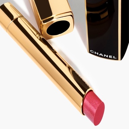  CHANEL ROUGE ALLURE L’EXTRAIT FARBINTENSIVER LIPPENSTIFT. KONZENTRIERTE LEUCHTKRAFT UND PFLEGE. NACHFÜLLBAR  1 of 4 