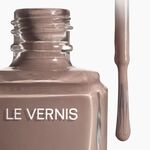  CHANEL LE VERNIS VERNIS À ONGLES LONGUE TENUE  3 of 3 VERNIS À ONGLES LONGUE TENUE