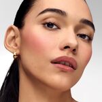 Estée Lauder FUTURIST BLUSHMAKER Blush 4 of 6 Blush