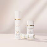  Lancaster Sunlight Make up Clear & Tinted Sun Stick SPF50  5 of 7 Clear & Tinted Sun Stick SPF50