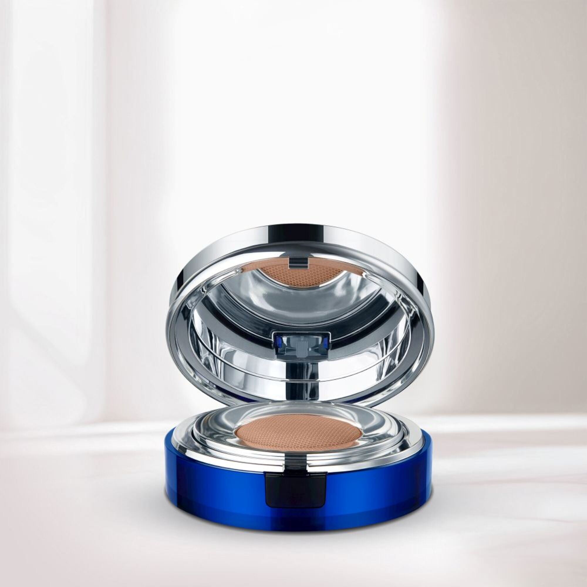 Essence de Teint SPF 25