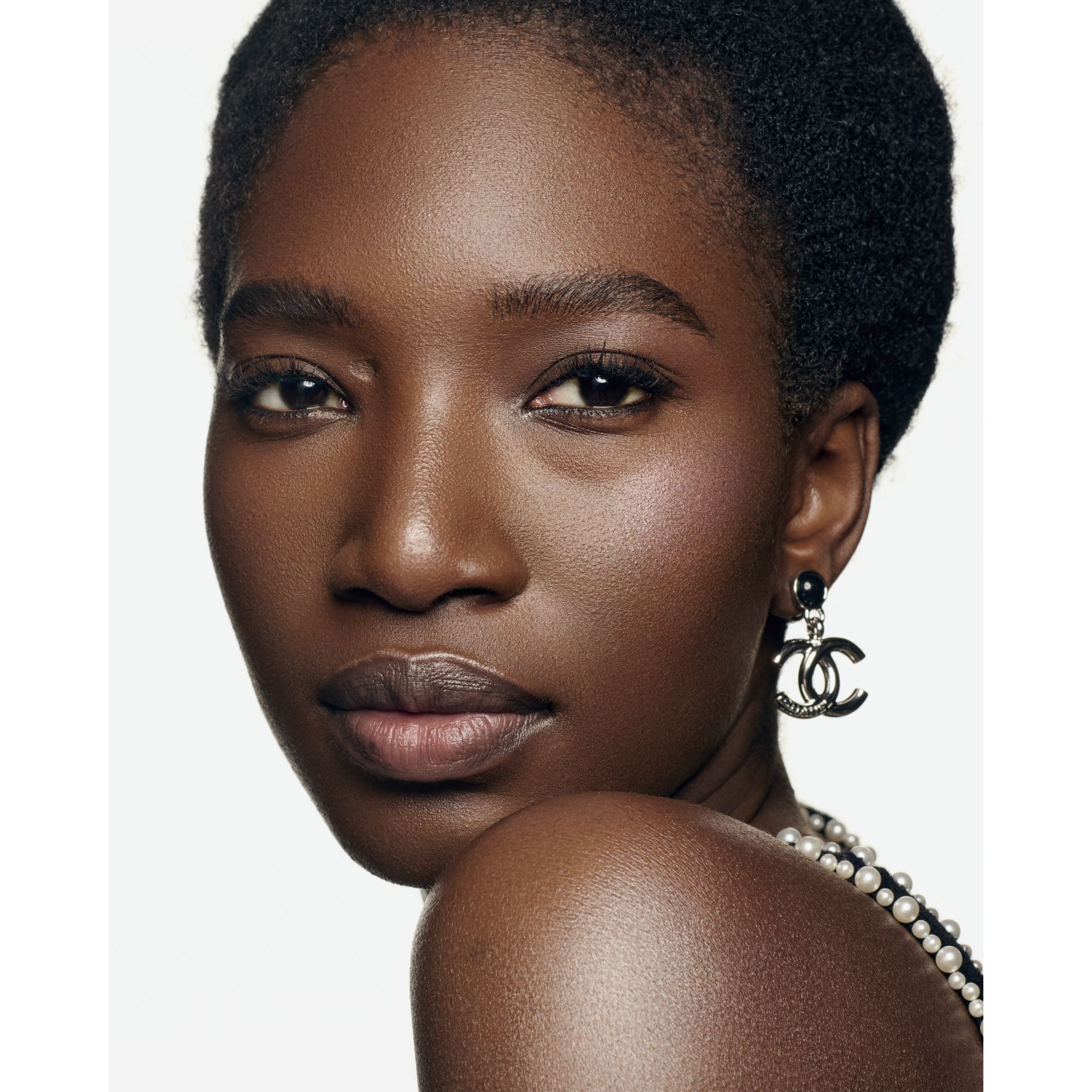  CHANEL LES BEIGES ILLUMINATEUR BELLE MINE Highlighter  1 of 8 