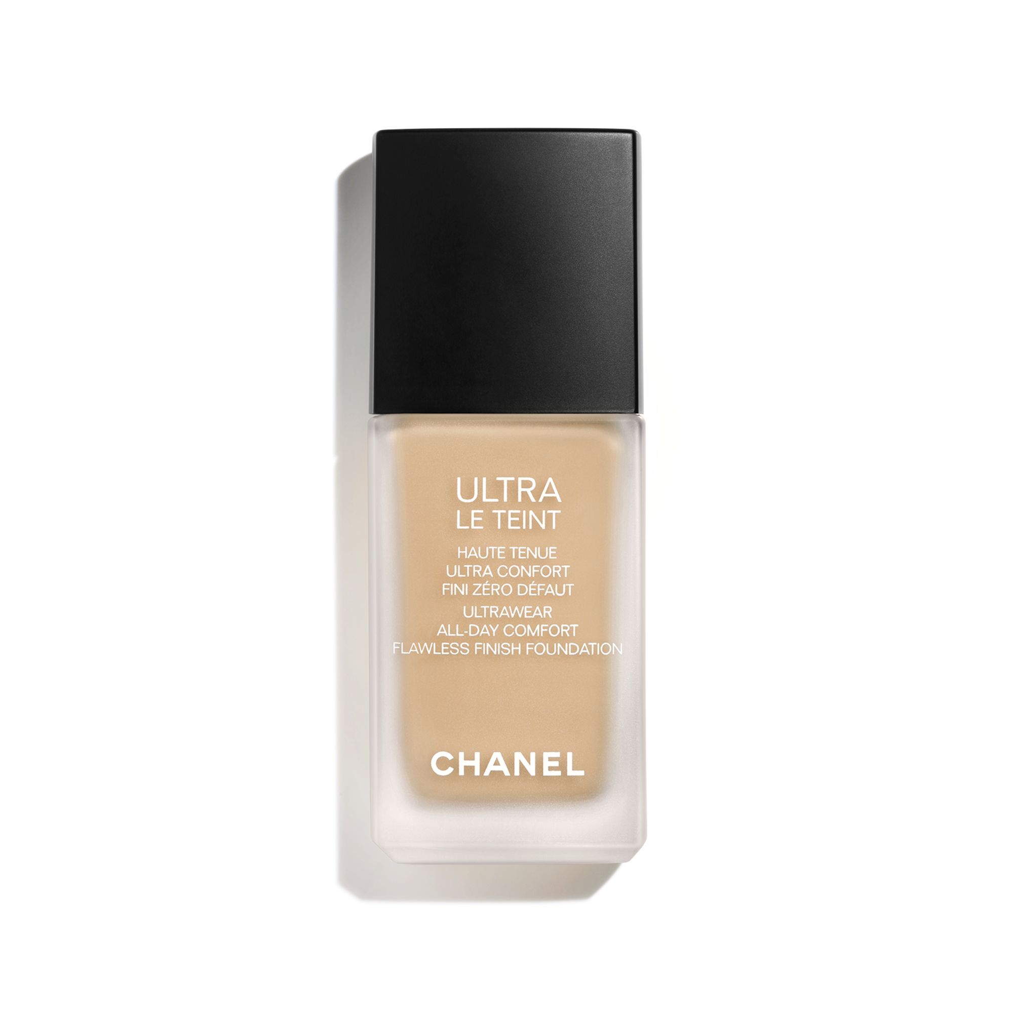 CHANEL LE TEINT ULTRA FLUIDE MAKEUP FÜR LANGANHALTENDE PERFEKTION UND STRAHLENDES, MATTES FINISH 1 of 3