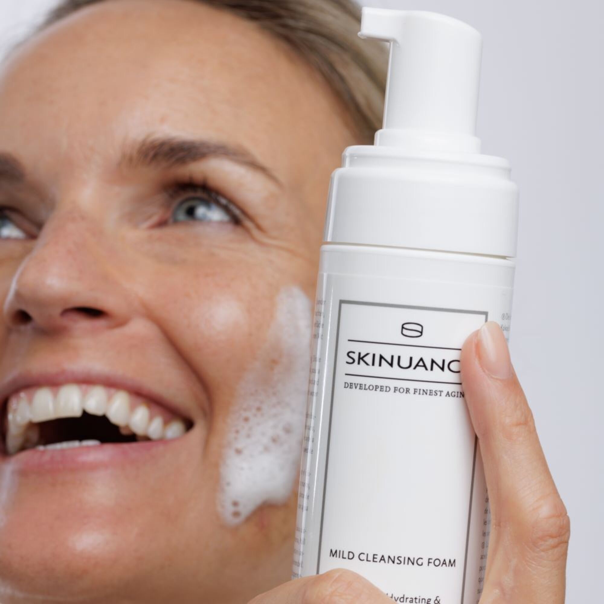 MILD CLEANSING FOAM