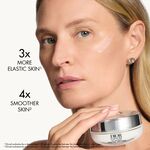 50 ML DIOR CAPTURE OX-C TREATMENT CREME Anti-Age Creme für das Gesicht mit geschmeidiger Textur 2 of 2 Anti-Age Creme für das Gesicht mit geschmeidiger Textur