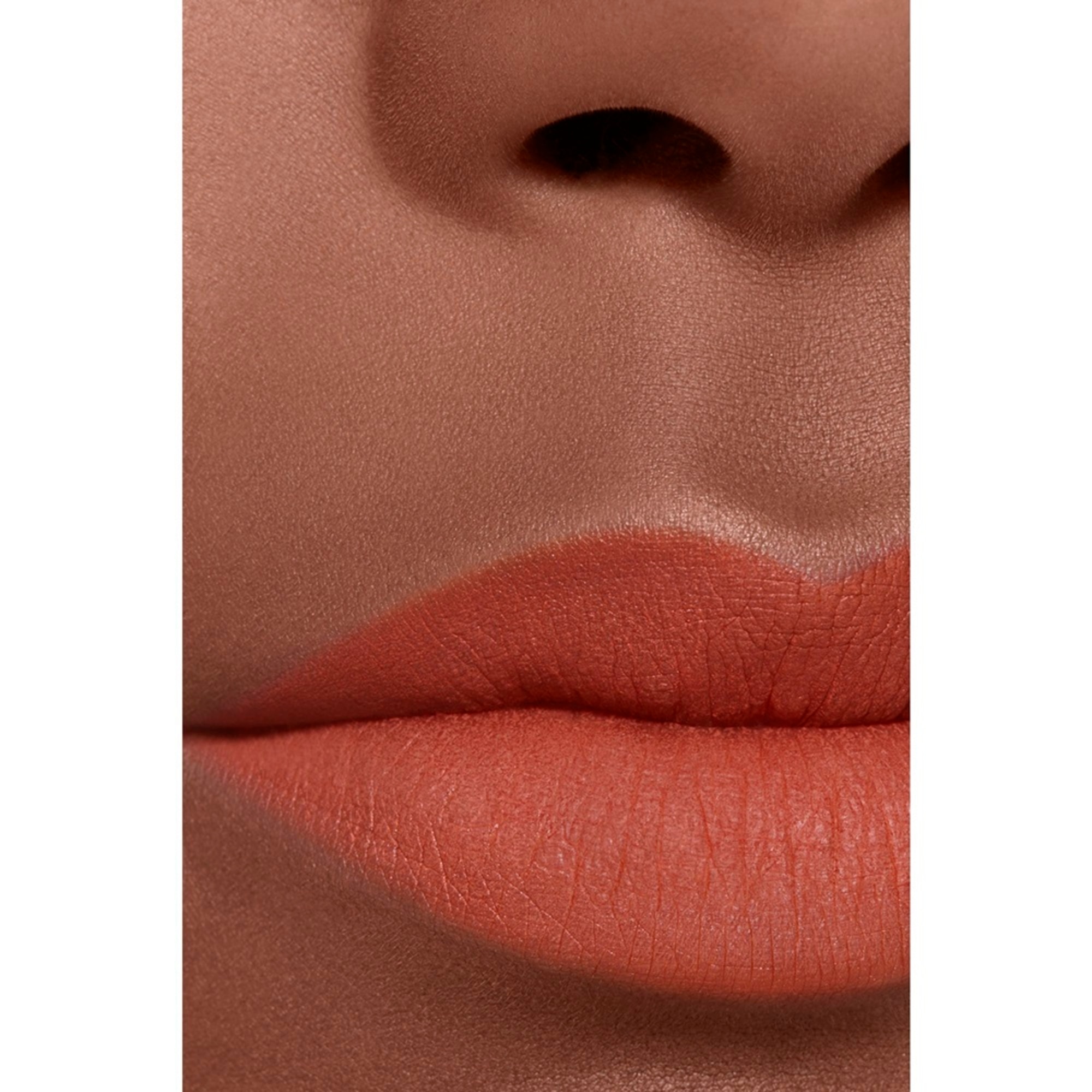 CHANEL ROUGE ALLURE LIQUID VELVET INTENSE MATTE LIQUID Lippenstift 1 of 5