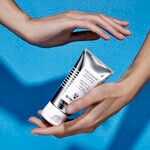 75 ML SISLEY Soins du Corps Crème pour les mains 3 of 3 Crème pour les mains