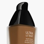 CHANEL LE TEINT ULTRA FLUIDE MAKEUP FÜR LANGANHALTENDE PERFEKTION UND STRAHLENDES, MATTES FINISH 3 of 3 MAKEUP FÜR LANGANHALTENDE PERFEKTION UND STRAHLENDES, MATTES FINISH