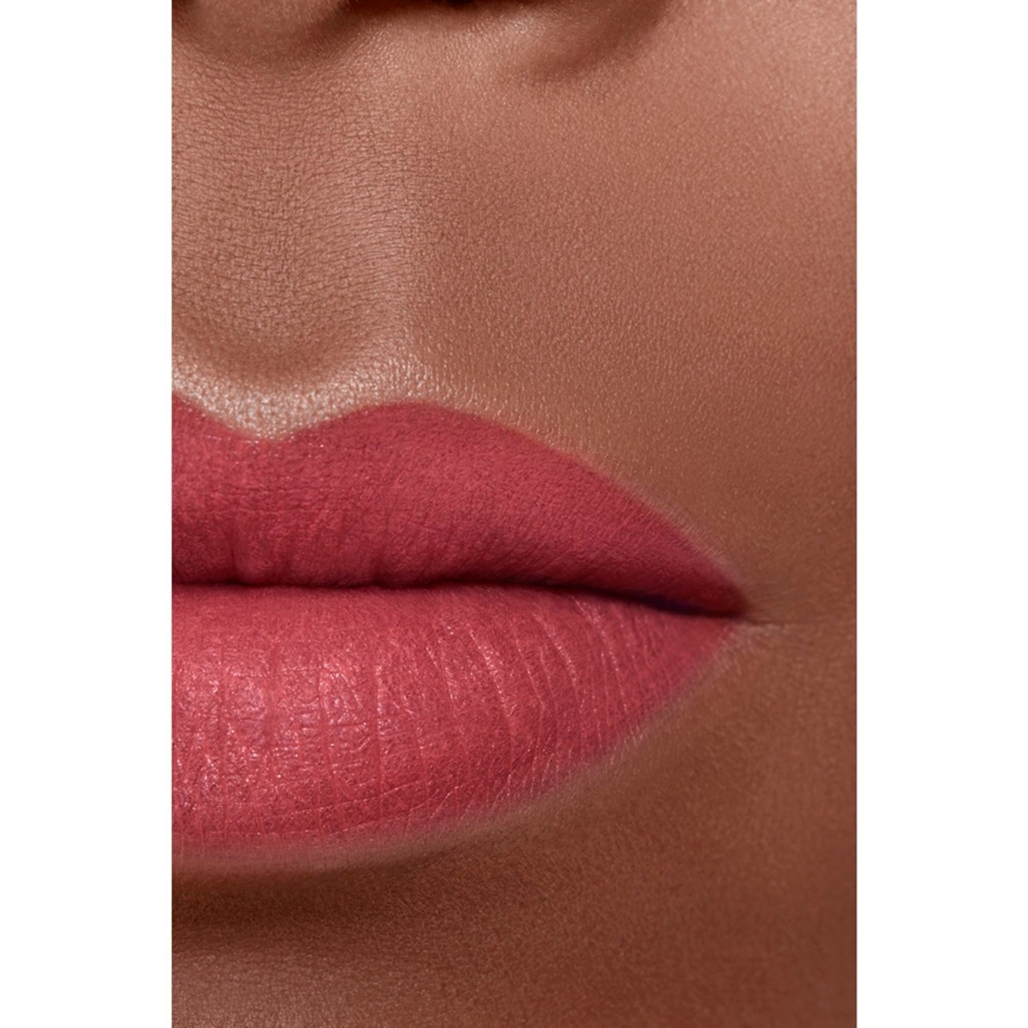  CHANEL ROUGE ALLURE VELVET LIPPENSTIFT  1 of 5 