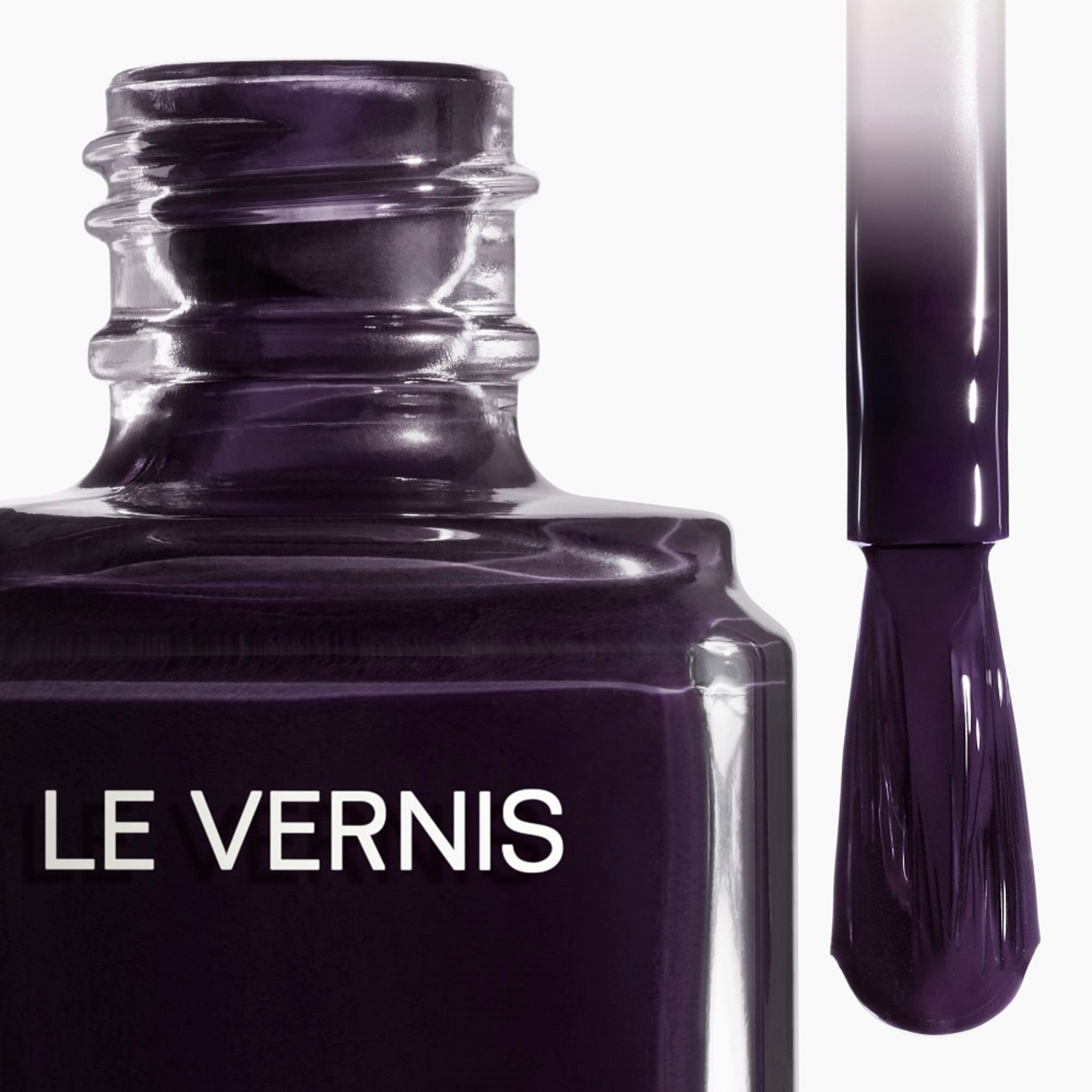 NAGELLACK – FARBE UND GLANZ MIT LANGEM HALT