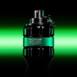 50 ML Viktor & Rolf Spicebomb Eau de Parfum  2 of 3 Eau de Parfum