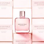 35 ML Givenchy Irresistible Irresistible Rose Velvet Eau de Parfum 2 of 3 Irresistible Rose Velvet Eau de Parfum