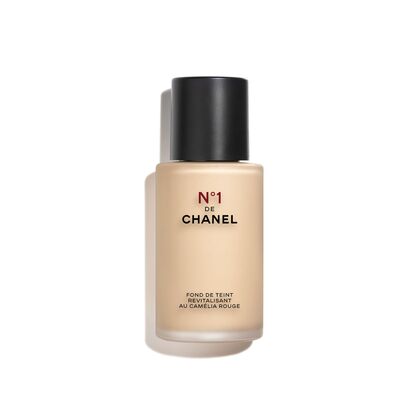 CHANEL N°1 DE CHANEL Foundation 1 of 3