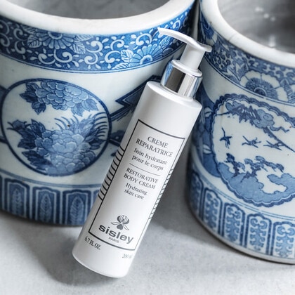 200 ML SISLEY Soins du Corps SISLEY CREME REPARATRICE HYDRATANT CORPS  1 of 2 