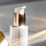 150 ML SISLEY Sisleÿa Eau nettoyante 1 of 2 Eau nettoyante