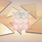 50 ML Issey Miyake Lumière d’Issey Eau de Parfum  3 of 5 Eau de Parfum
