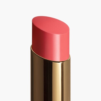 Getönter und feuchtigkeitsspendender Lippenbalsam