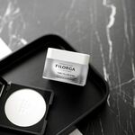 15 ML Filorga REGARD Crème pour les yeux  3 of 3 Crème pour les yeux
