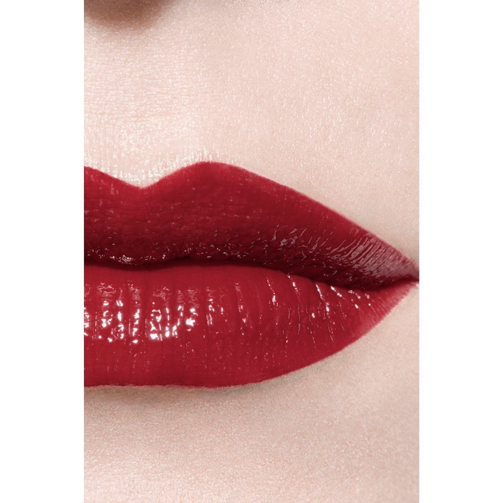 LE ROUGE LIQUIDE BRILLANT ULTRA TENUE