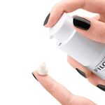 15 ML Filorga REGARD Soins des yeux  3 of 3 Soins des yeux