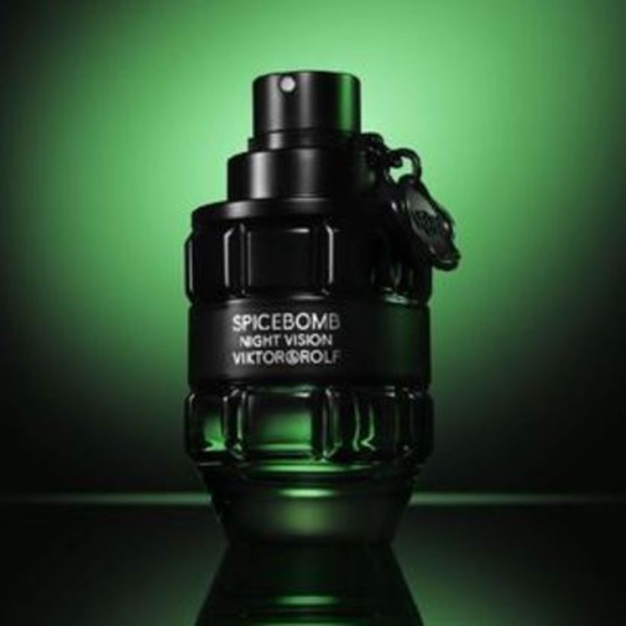 90 ML Viktor & Rolf Spicebomb Eau de Toilette  1 of 3 