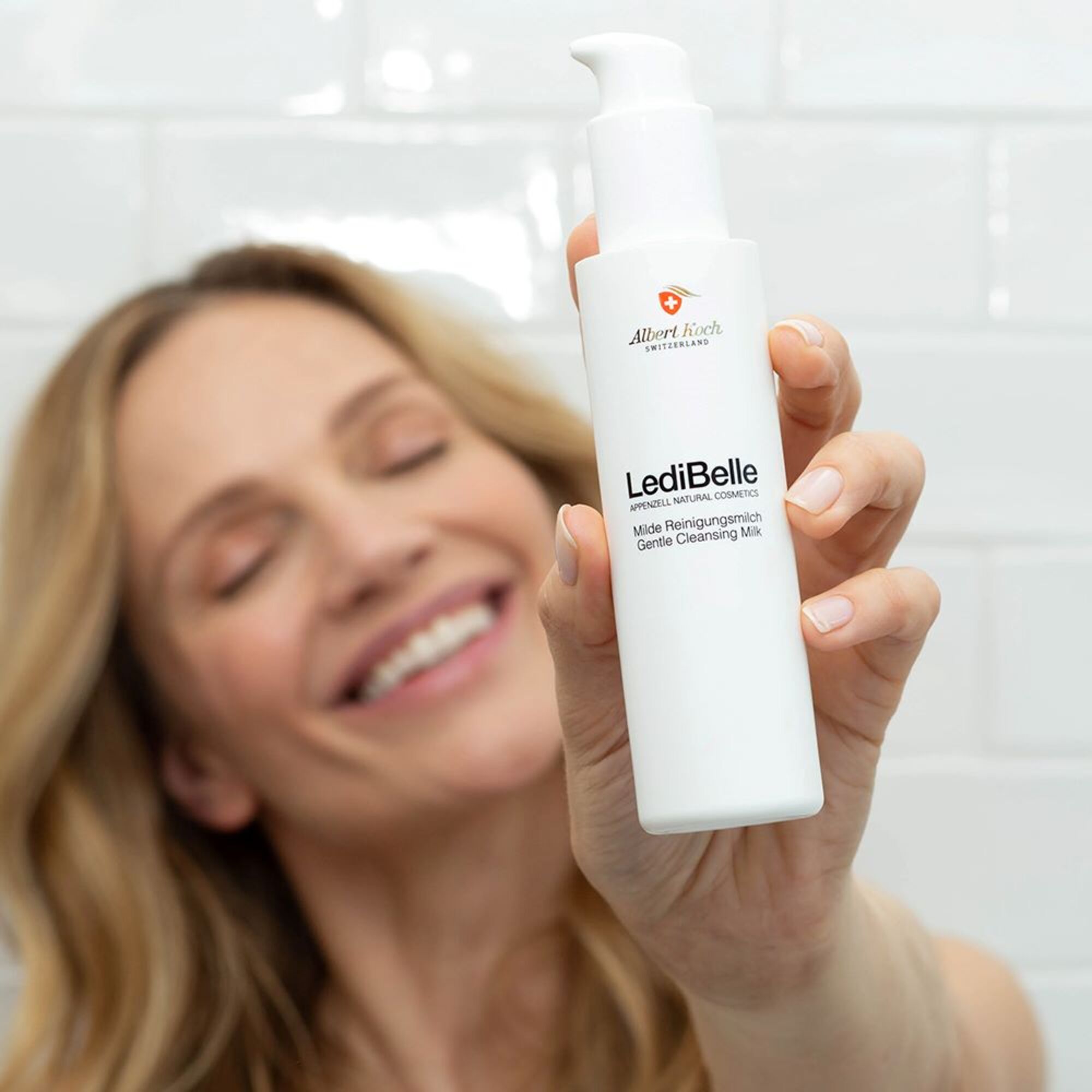 Milde Reinigungsmilch